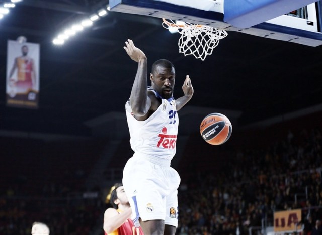 othello-hunter-real-madrid-eb16