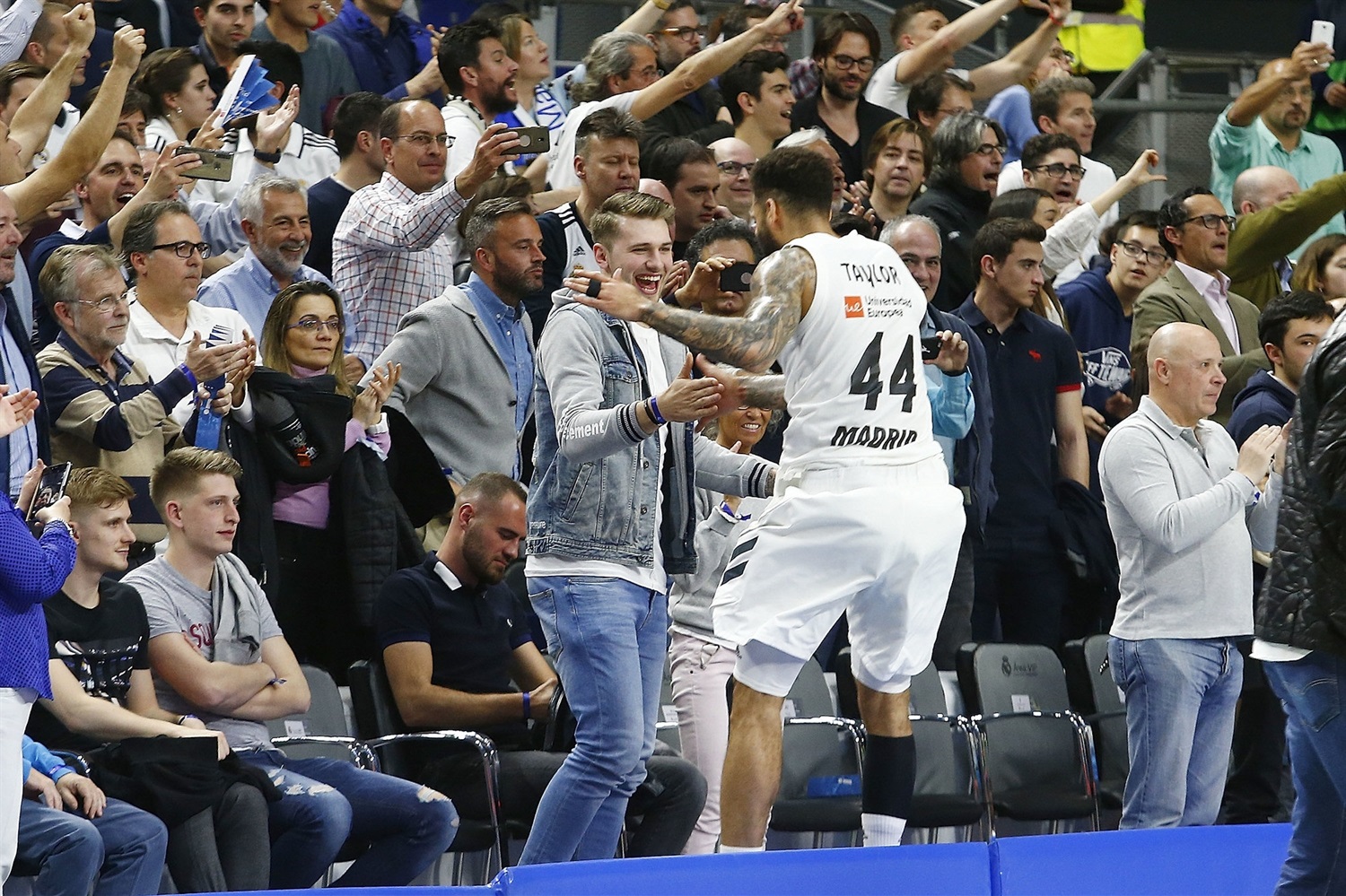 jeffery-taylor-celebrates-with-luca-doncic-real-madrid-eb18